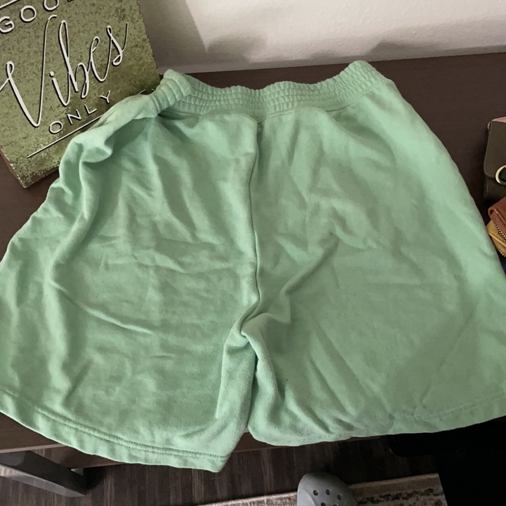 Basics Shorts - Picture 2 of 2